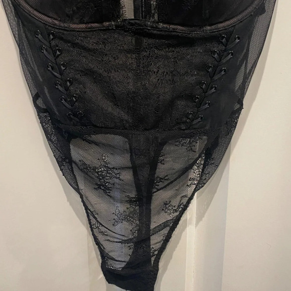 Victoria's Secret Lace short sleeve Bodysuit Black faux lace-up 16712 - Picture 7 of 14